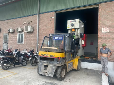 Xe nâng Hà Nội 24/7