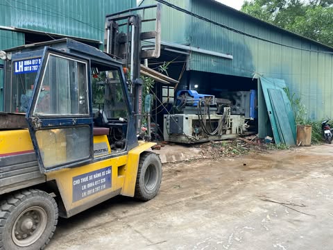 Xe nâng bốc xếp